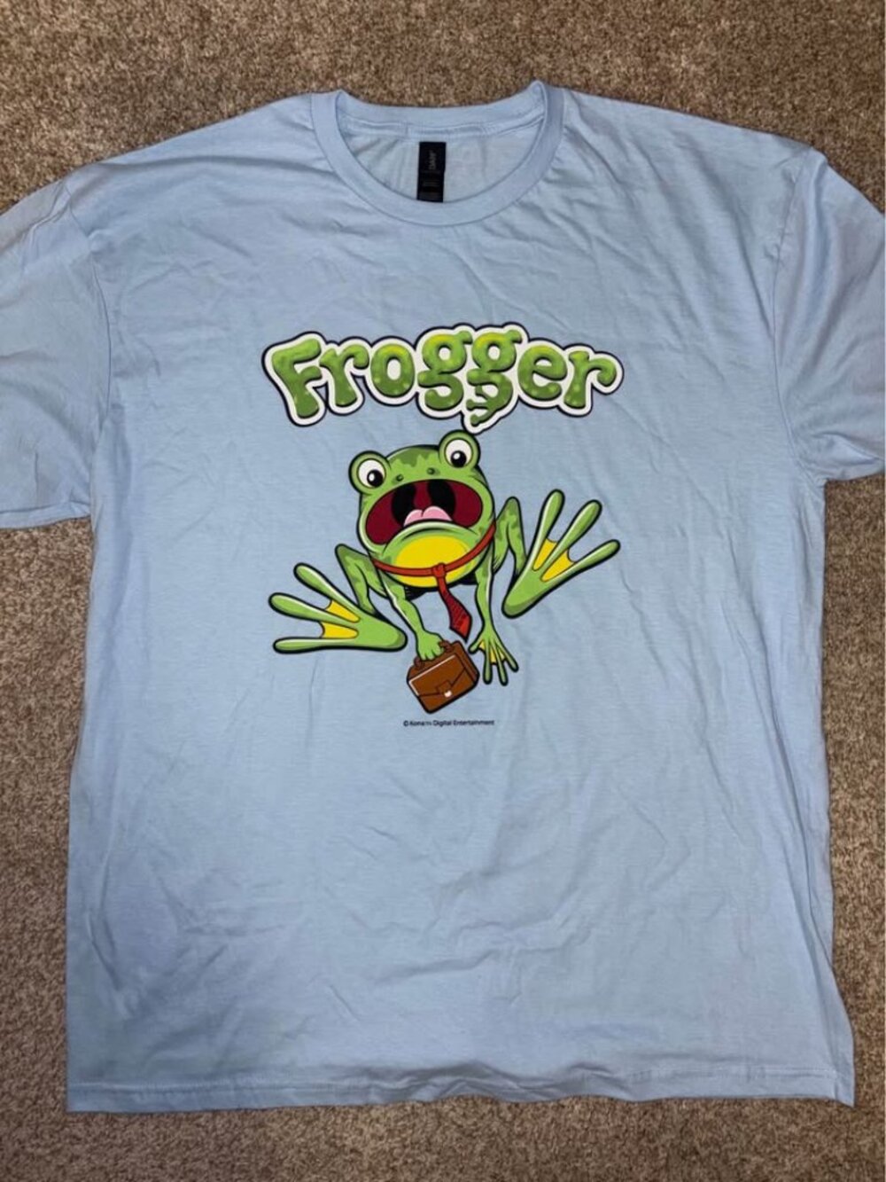 NWOT Frogger Gildan SoftStyle Shirt - Size XL